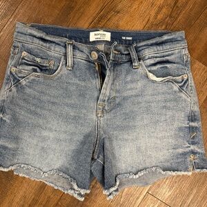 Kensie Women's Light Blue Jean Shorts, size 6. Great condition.